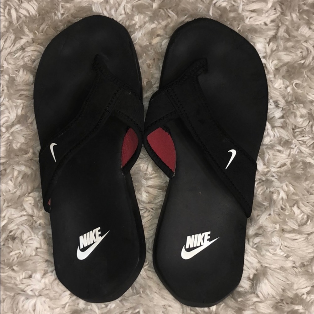 Nike flip flops
